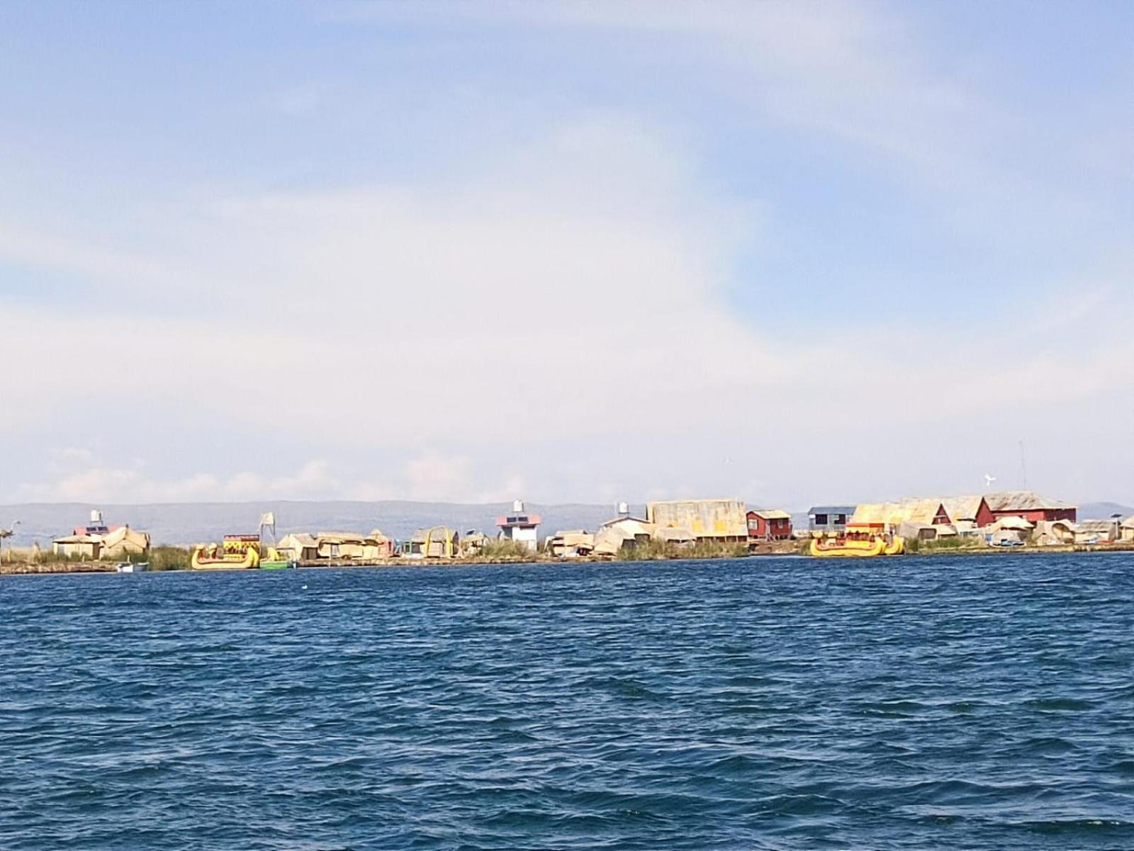 Hostal Vista Al Lago Titicaca Puno Exterior foto
