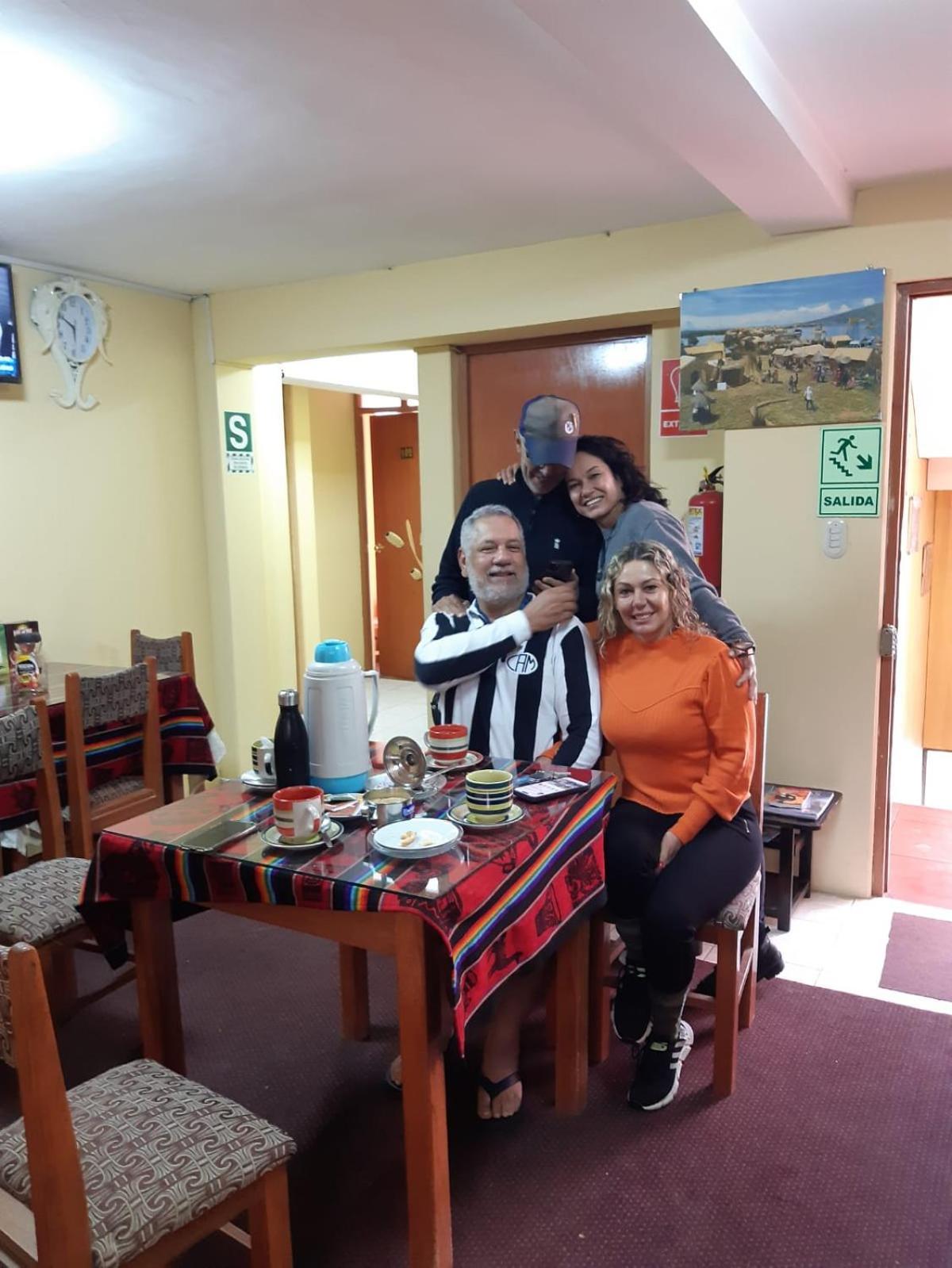 Hostal Vista Al Lago Titicaca Puno Exterior foto