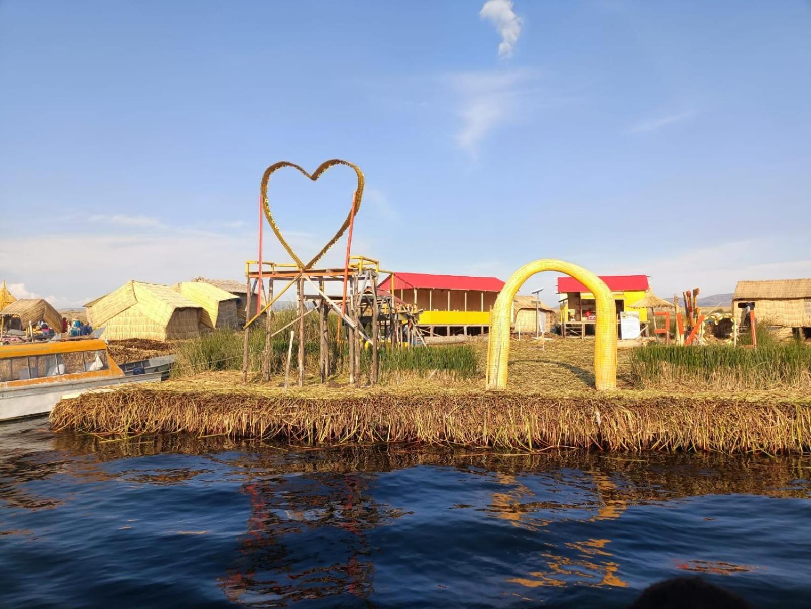Hostal Vista Al Lago Titicaca Puno Exterior foto