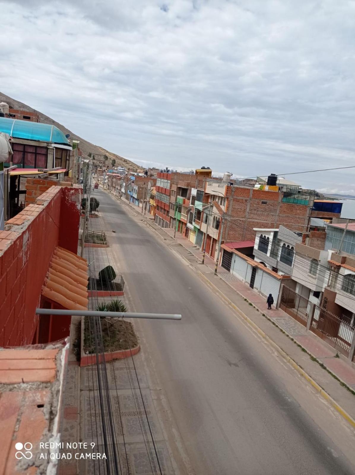 Hostal Vista Al Lago Titicaca Puno Exterior foto
